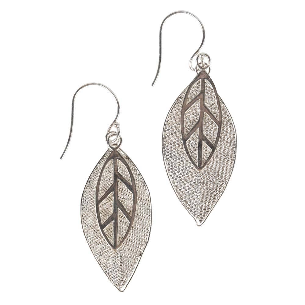 * Silver Leaves Earrings