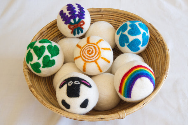 DIY Wool Dryer Balls with Needle Felted Designs 